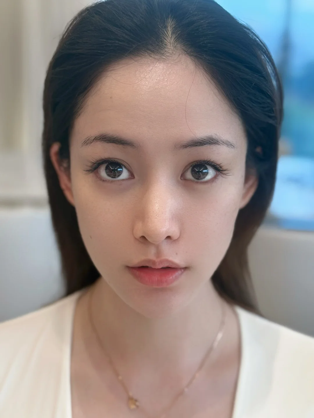 Planting eyelashes: heartl_eyes: