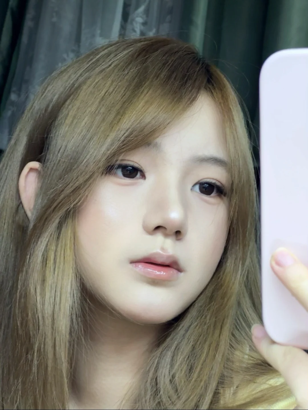 I feel like there has been a qualitative improvement in my makeup (̀⌄́)