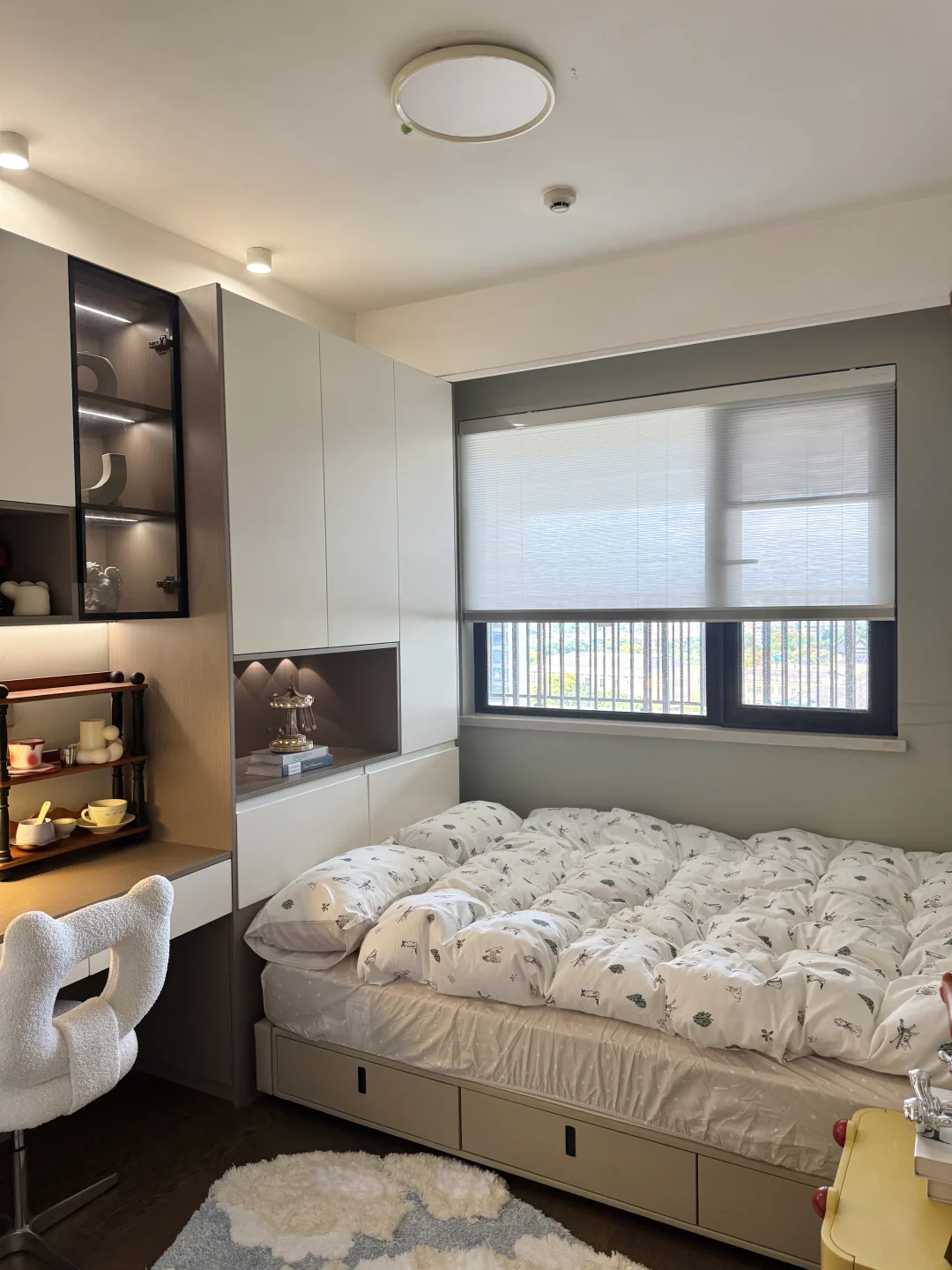 Who understands the value of this bedroom