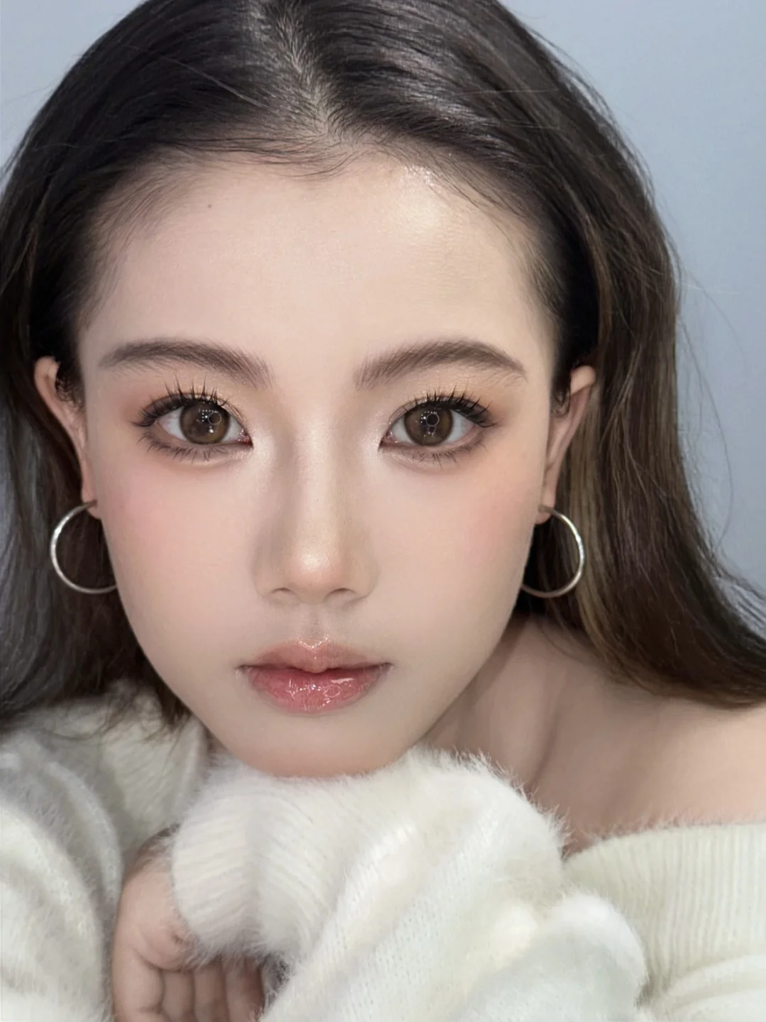 I've been applying makeup for three hours... it's too expensive (swipe left to remove makeup with one click)