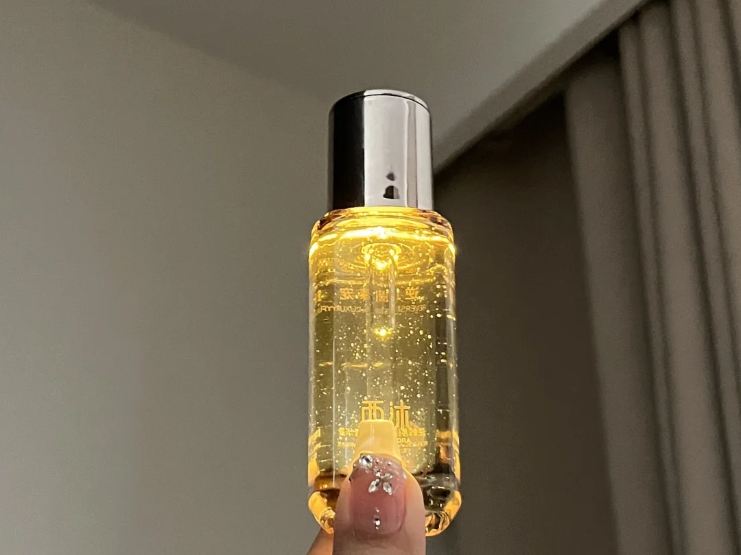 This anti-aging essence is comparable to the perfect tonic soup