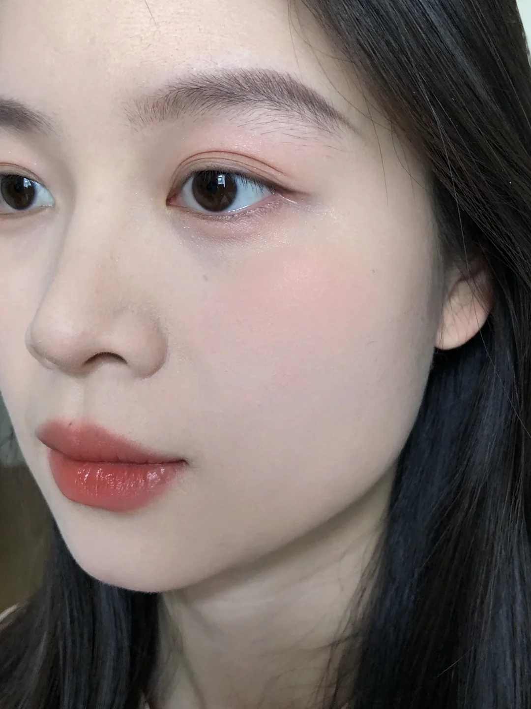 Early Makeup of Female Celebrities, Full of First Love Feelings