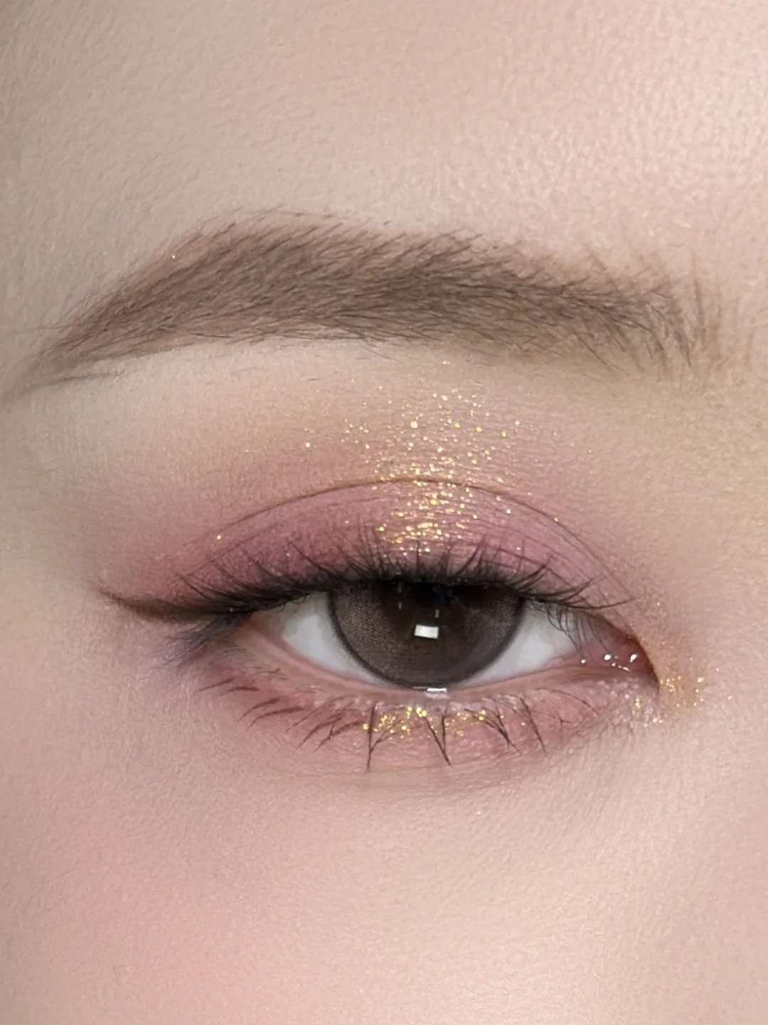 Christmas Eye Makeup | Broken Gold Rose Powder (with tutorial)
