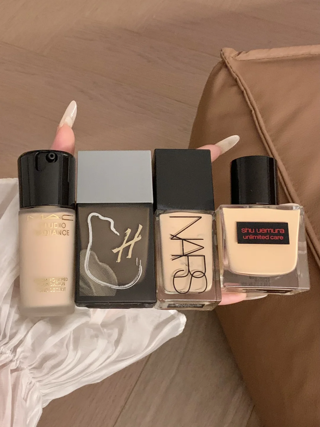 Dry skin hard control! I only recognize these four liquid foundation in autumn and winter......