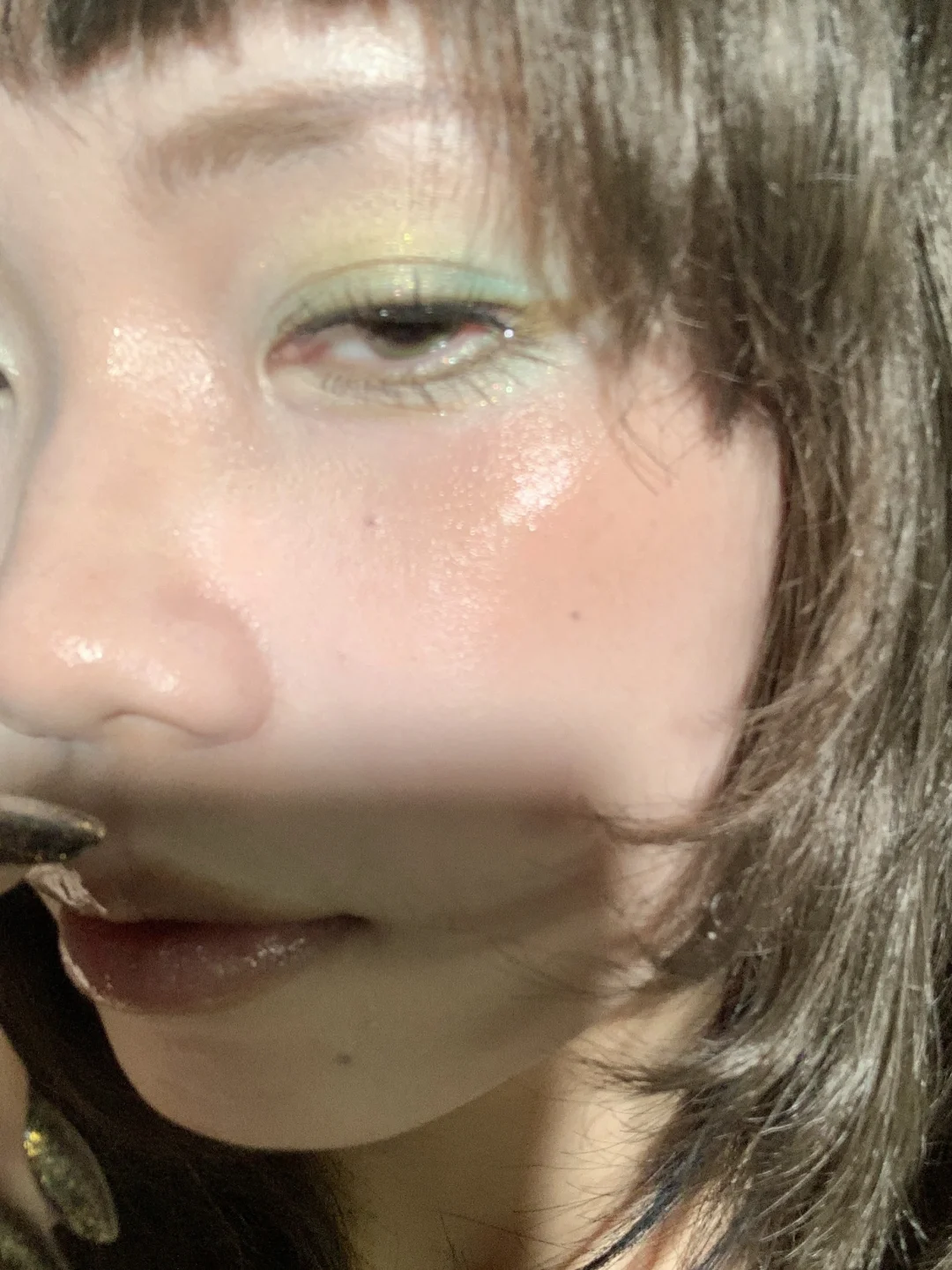 Pre make Christmas makeup with: four_1eaf_clover: color scheme~