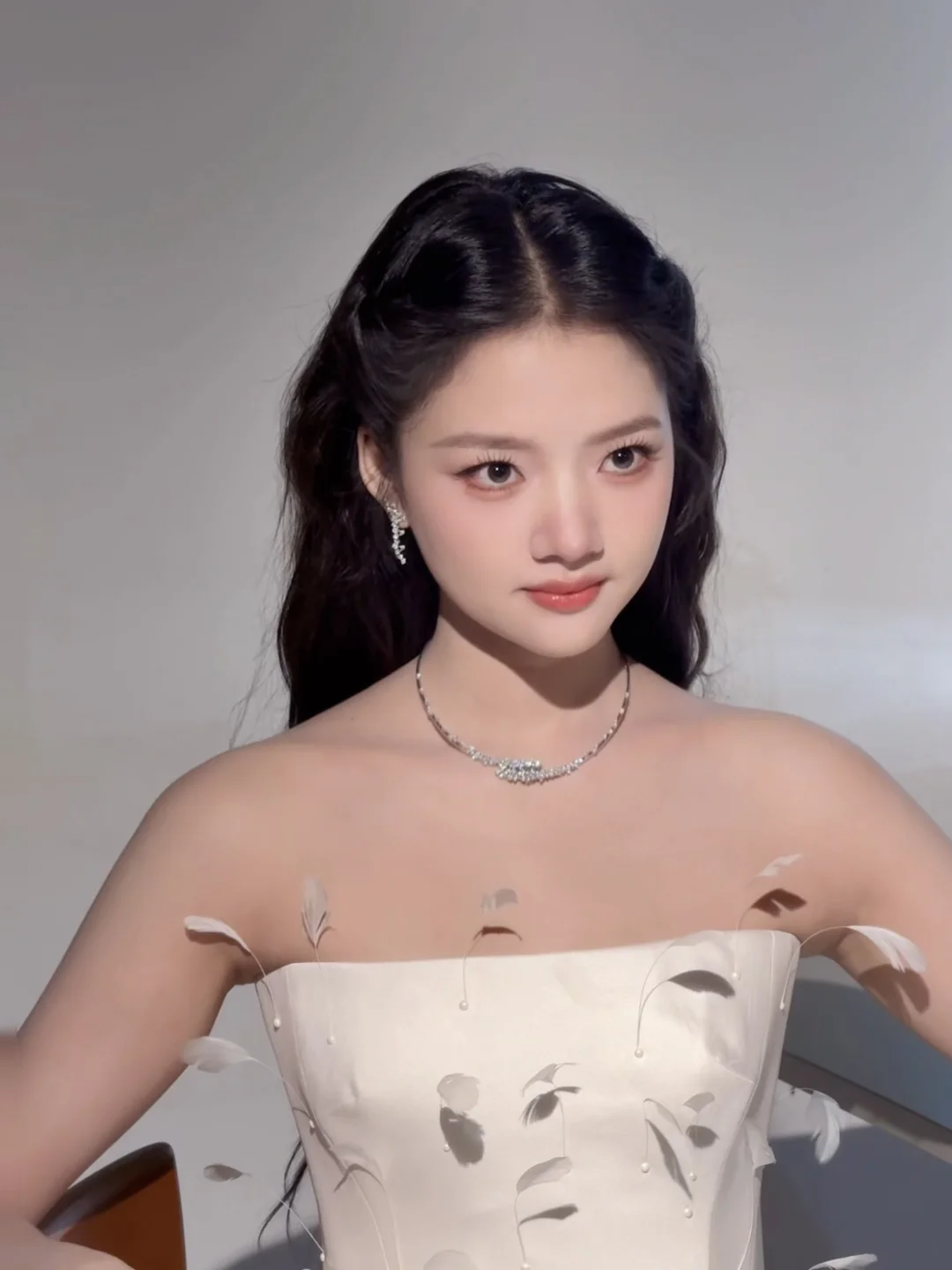 I gave Ren a white moonlight movie style makeup for sensitization 🤍