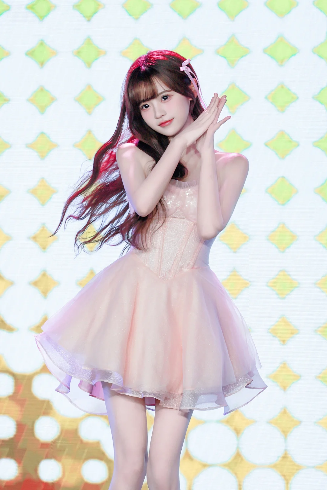 I'm so beautiful on stage
