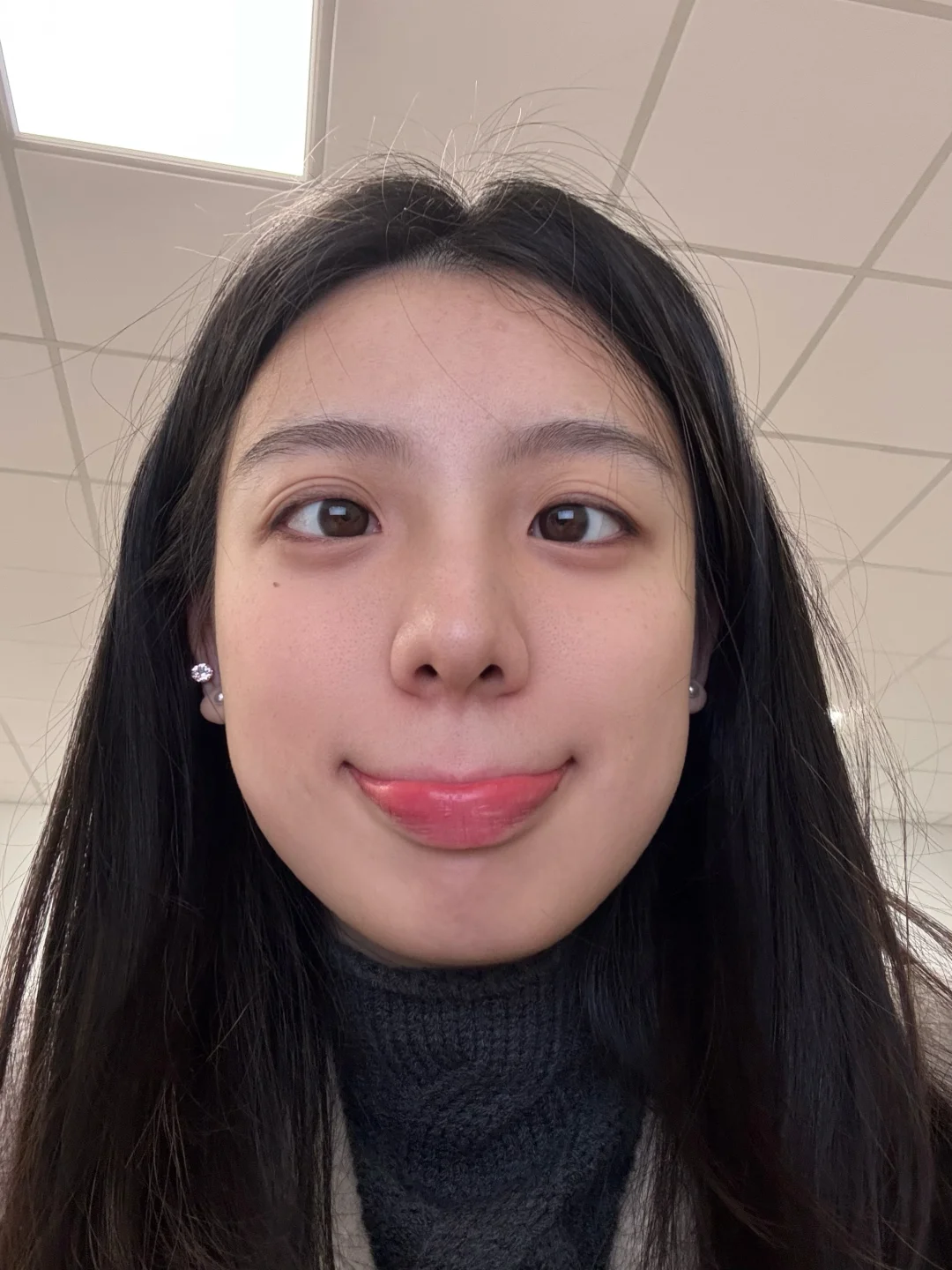 Plain black pupils