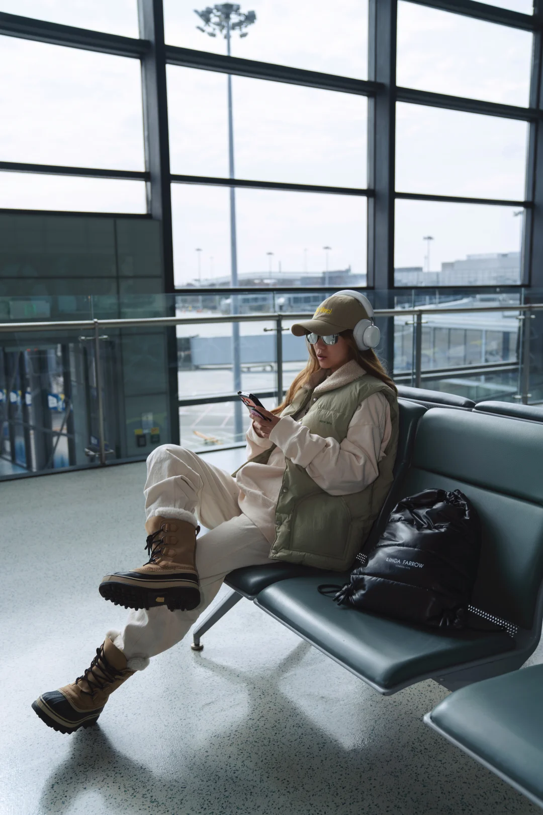 Bareface was photographed by Station Sister at the airport