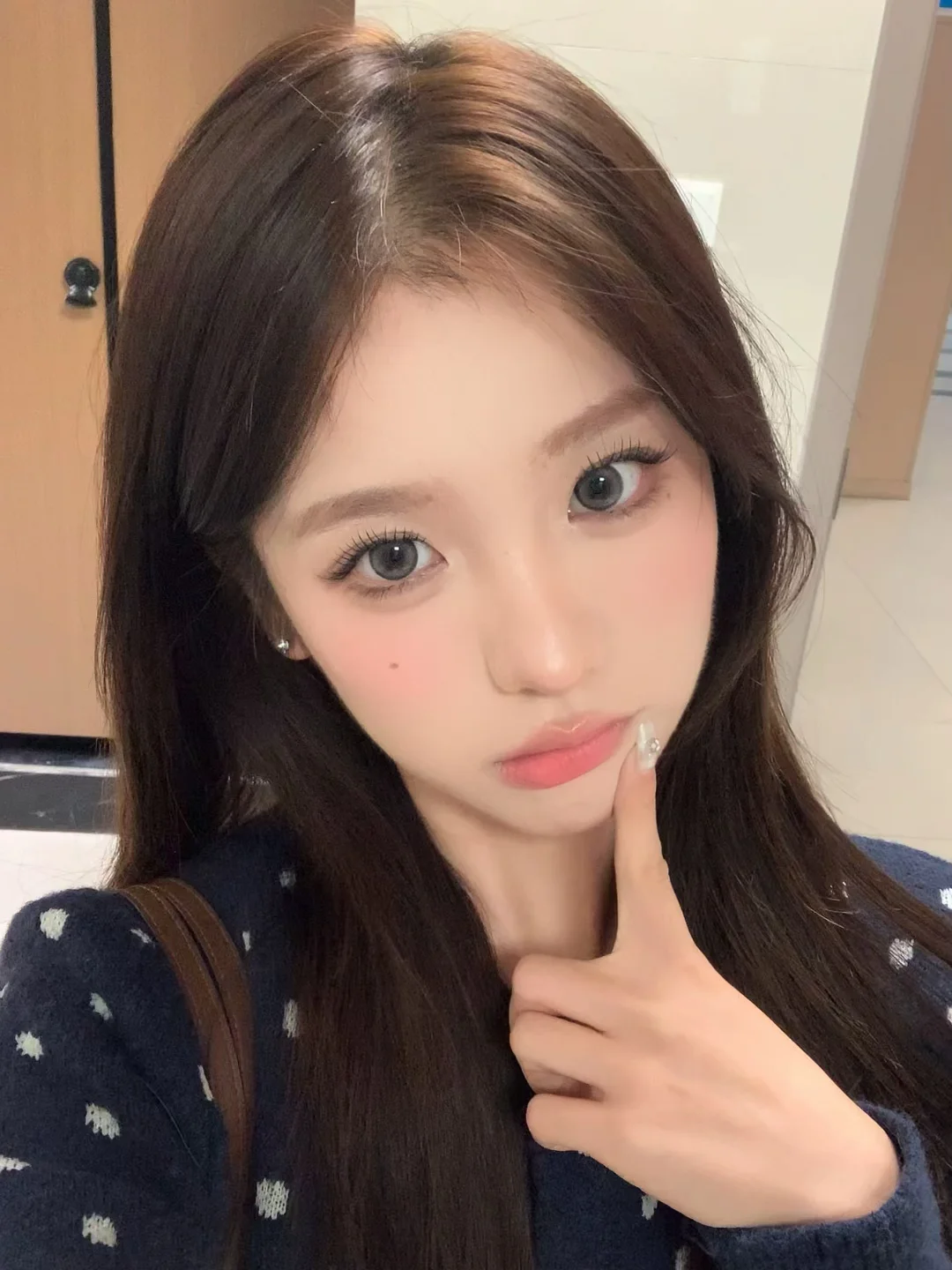Once Danyan comes into contact with Korean makeup ..