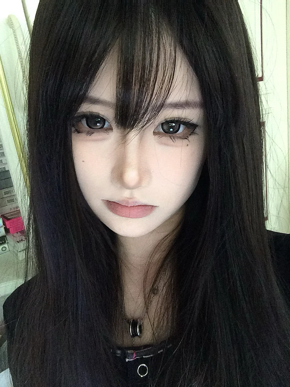 Even my face changed after removing my makeup..