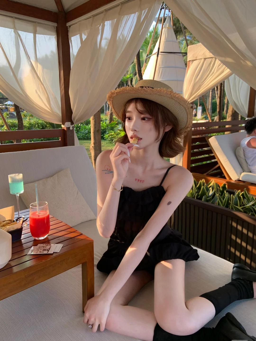 𝚑𝚘𝚕𝚒𝚍𝚊𝚢⊹:hibiscus:🥥:palm_tree:｡˚