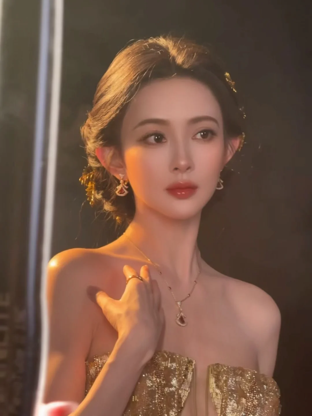 The Greek Goddess Makeup for Mencius' Righteousness