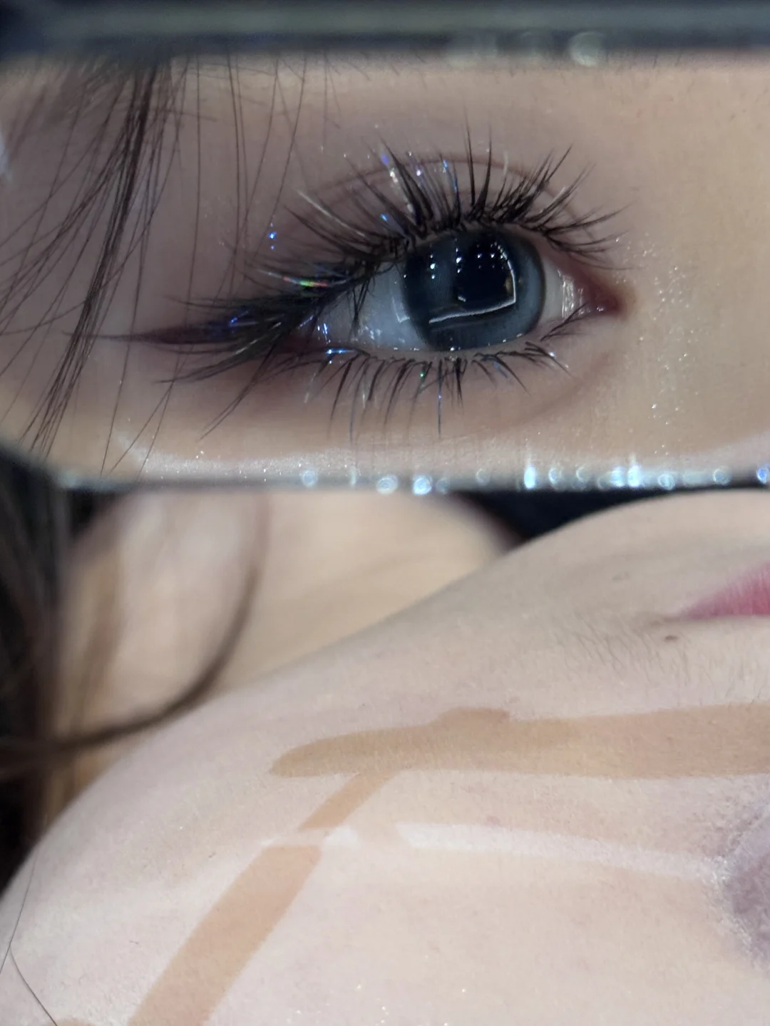 Oh my god, this mermaid's eyelashes are really amazing!