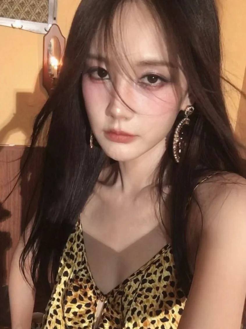 The Milk Drunk Birthday Makeup I Made for Li Yitong [Autumn]