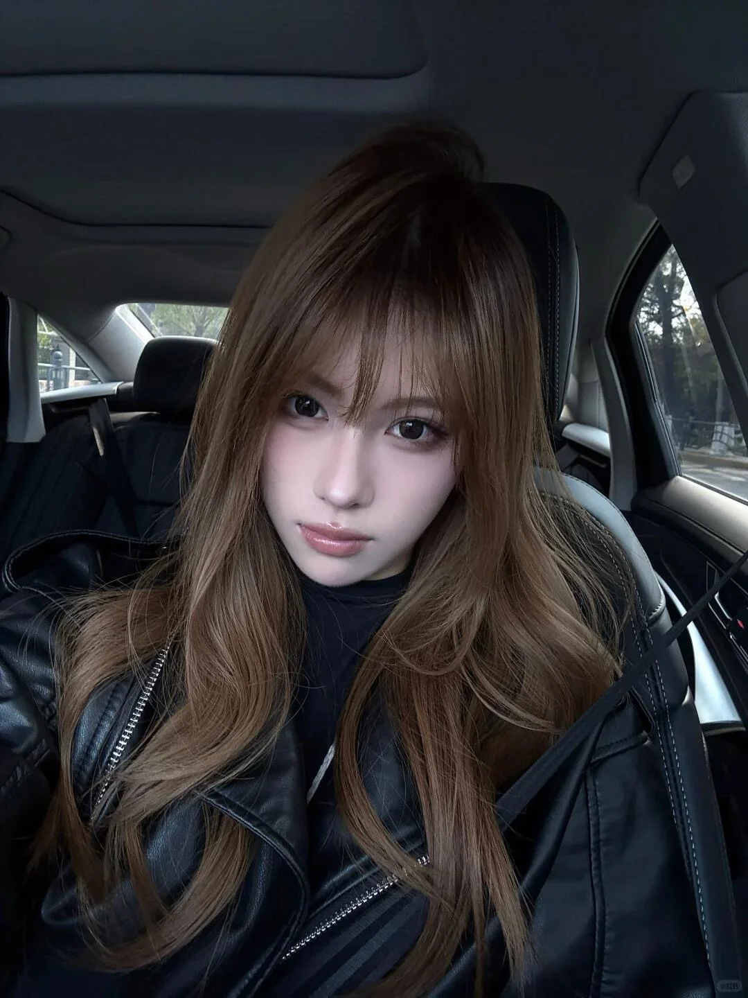 Can this hair marry into a wealthy family?