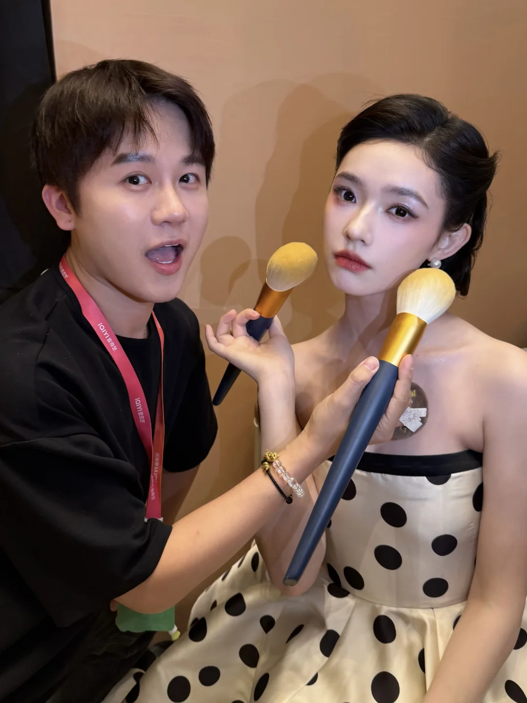 Lin Yun said I have "two brushes"~ 😉😉😉