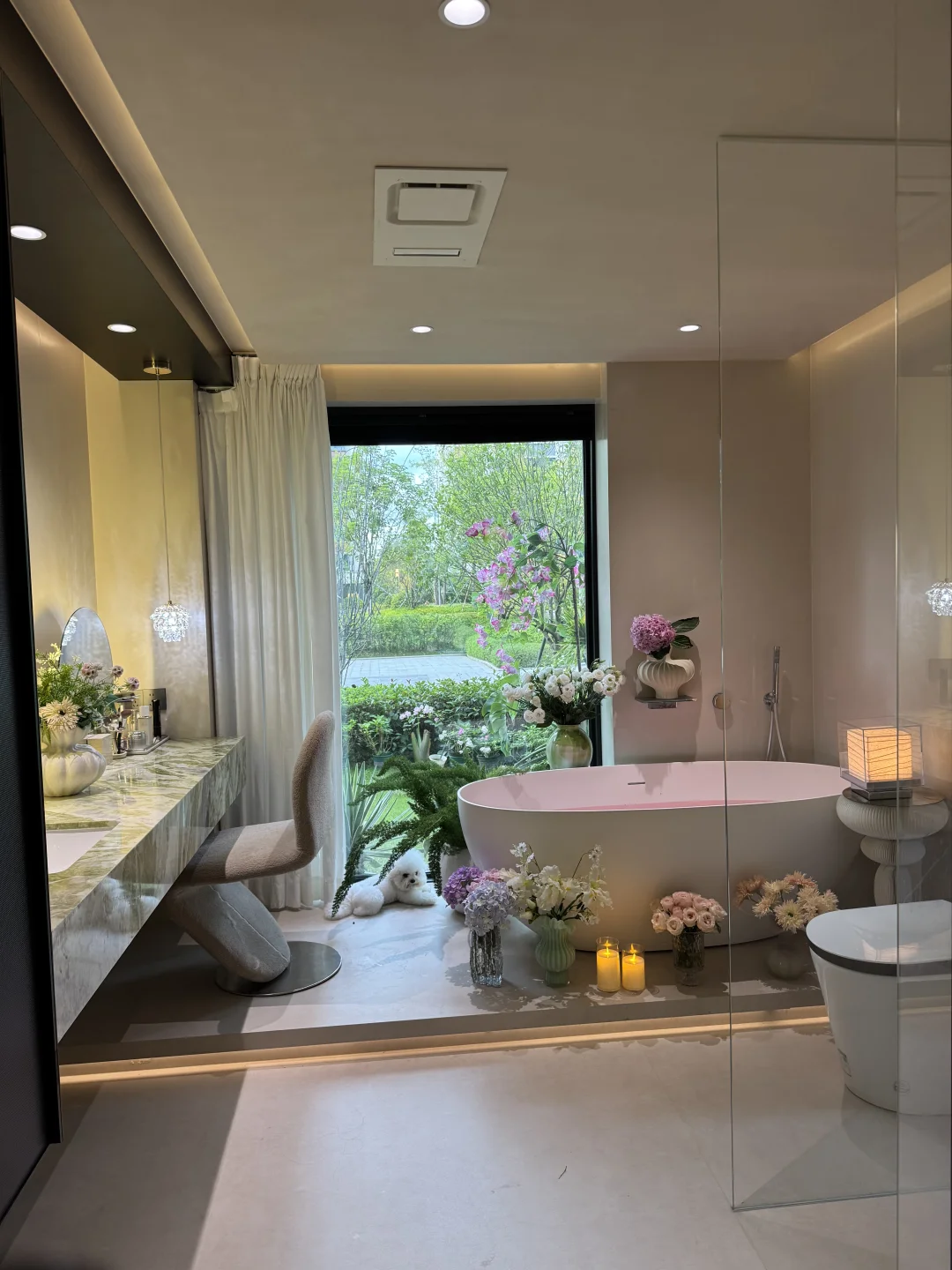 I really love my bathroom at home 🛀