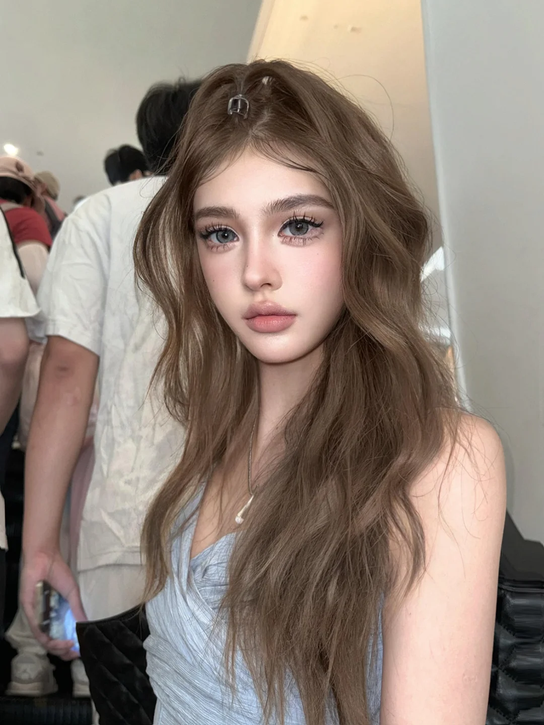 Which style is more suitable for me from a female perspective
