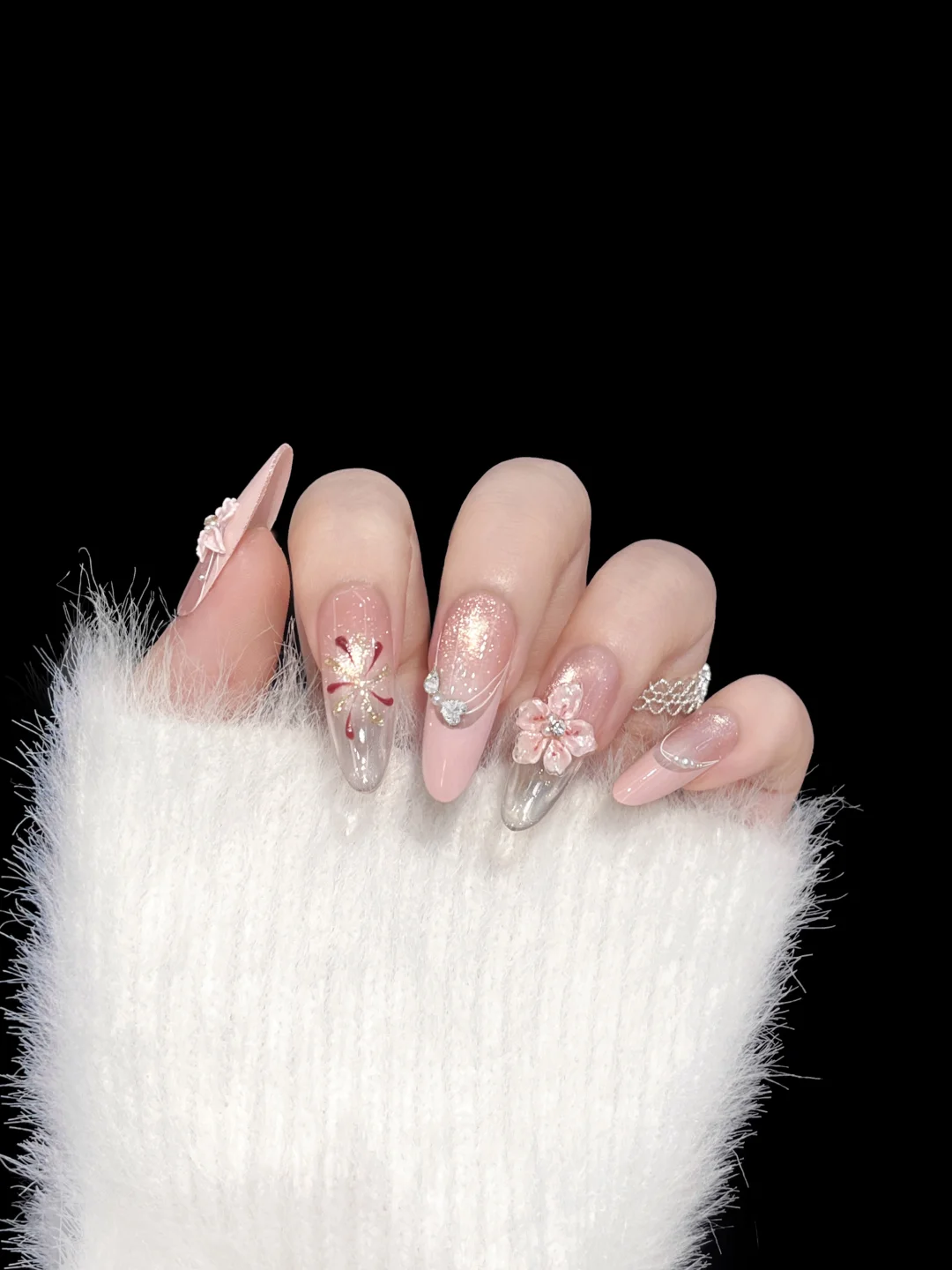 ♡ . ⟡ Peach Blossom Frozen: cherry-blossom: The New Year is coming soon