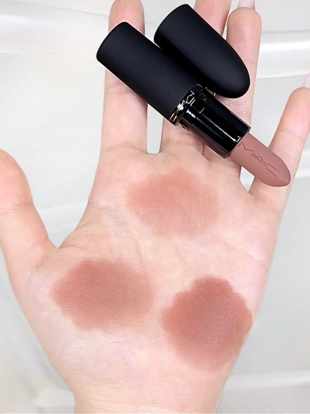 Report!! MAC Shocking New Product! Low atmosphere saturation aesthetics!