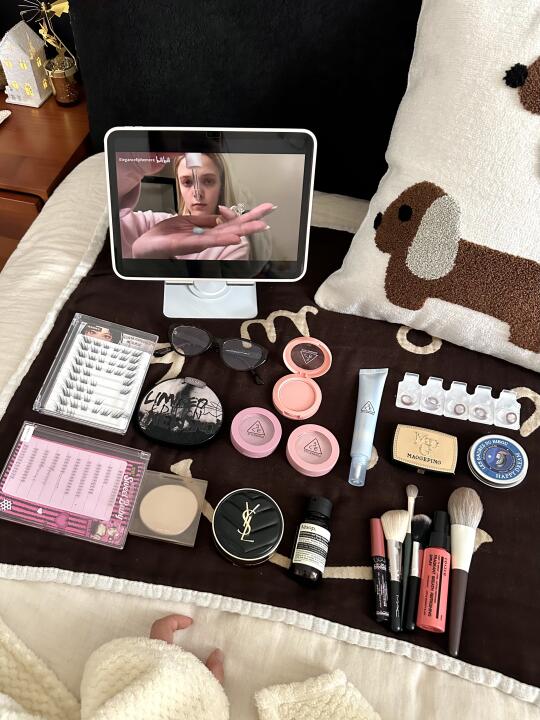 My Annual Favorite Makeup Products (Tap Water)