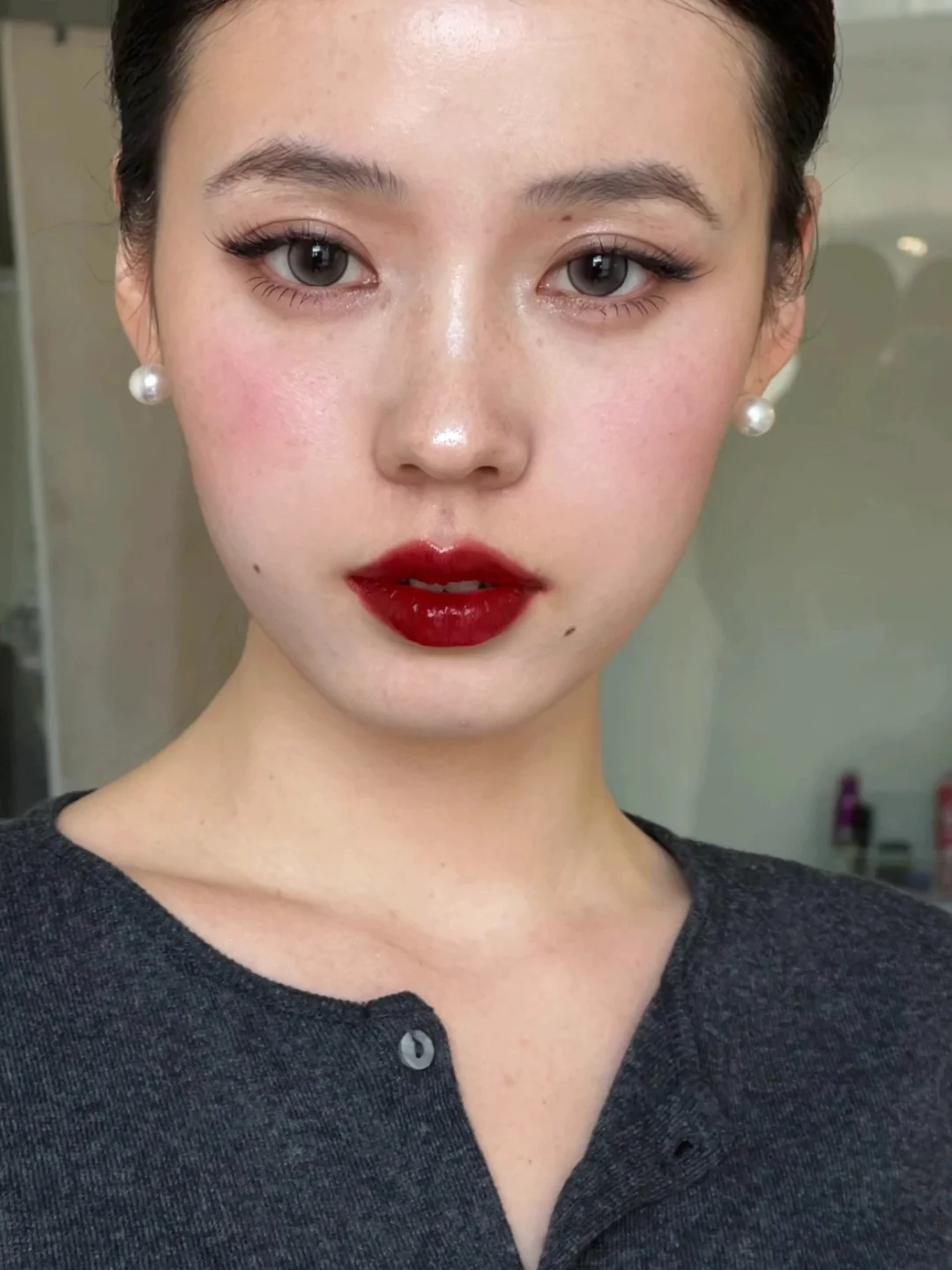 I didn't know red lips were good when I was young