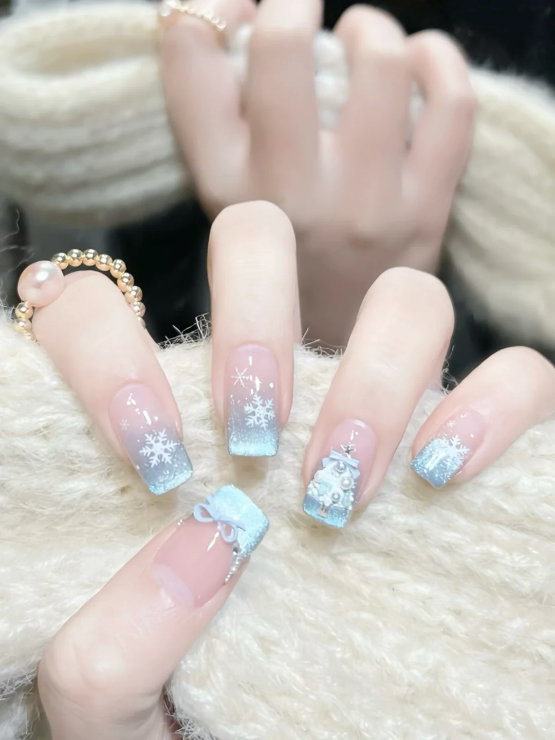Winter Christmas Blue Cat's Eye | Christmas Tree Snowflake: Snowflake: Nail Art