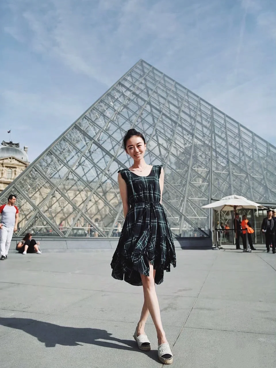 I still love the travel outfit from 10 years ago: balloon: