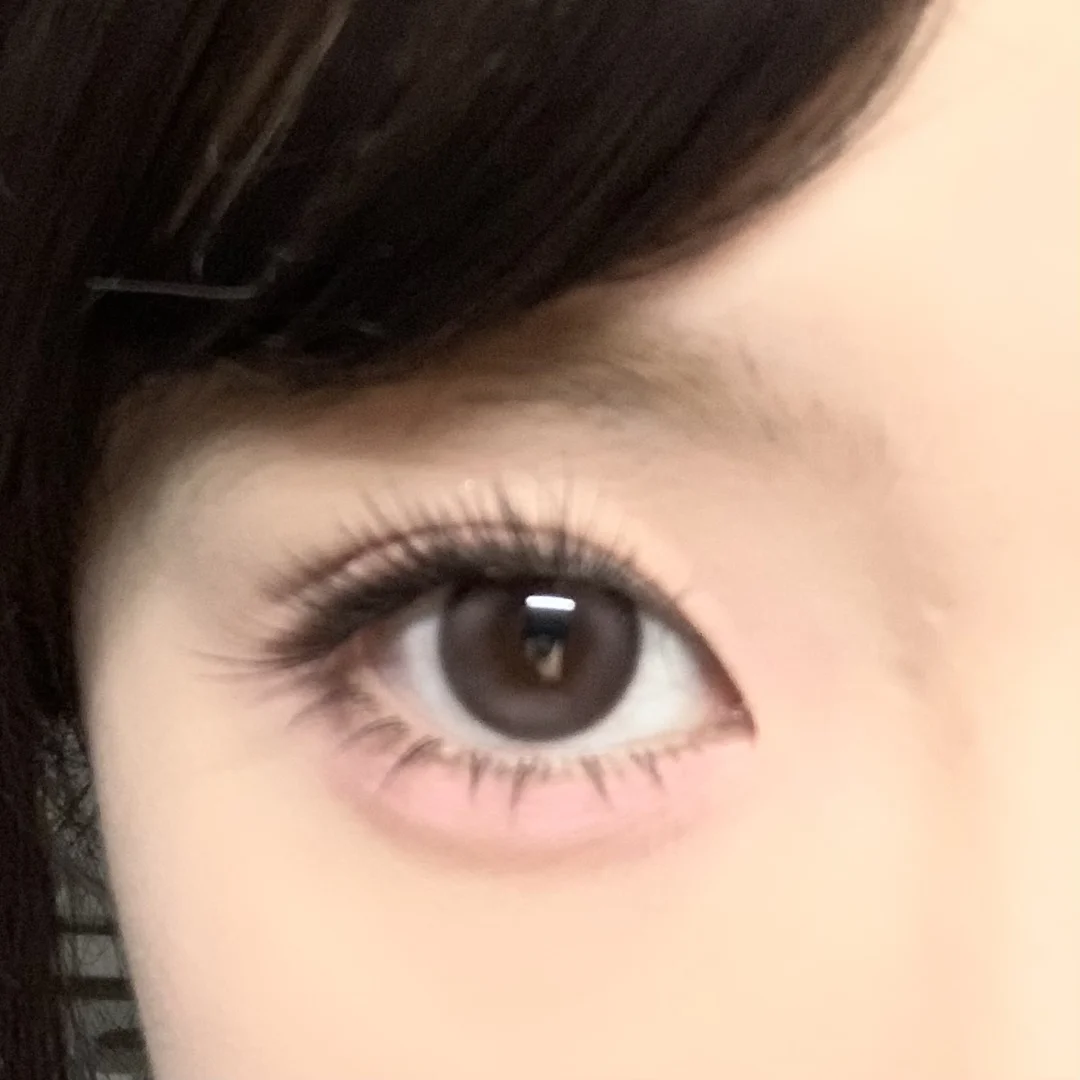 A beautiful little light makeup