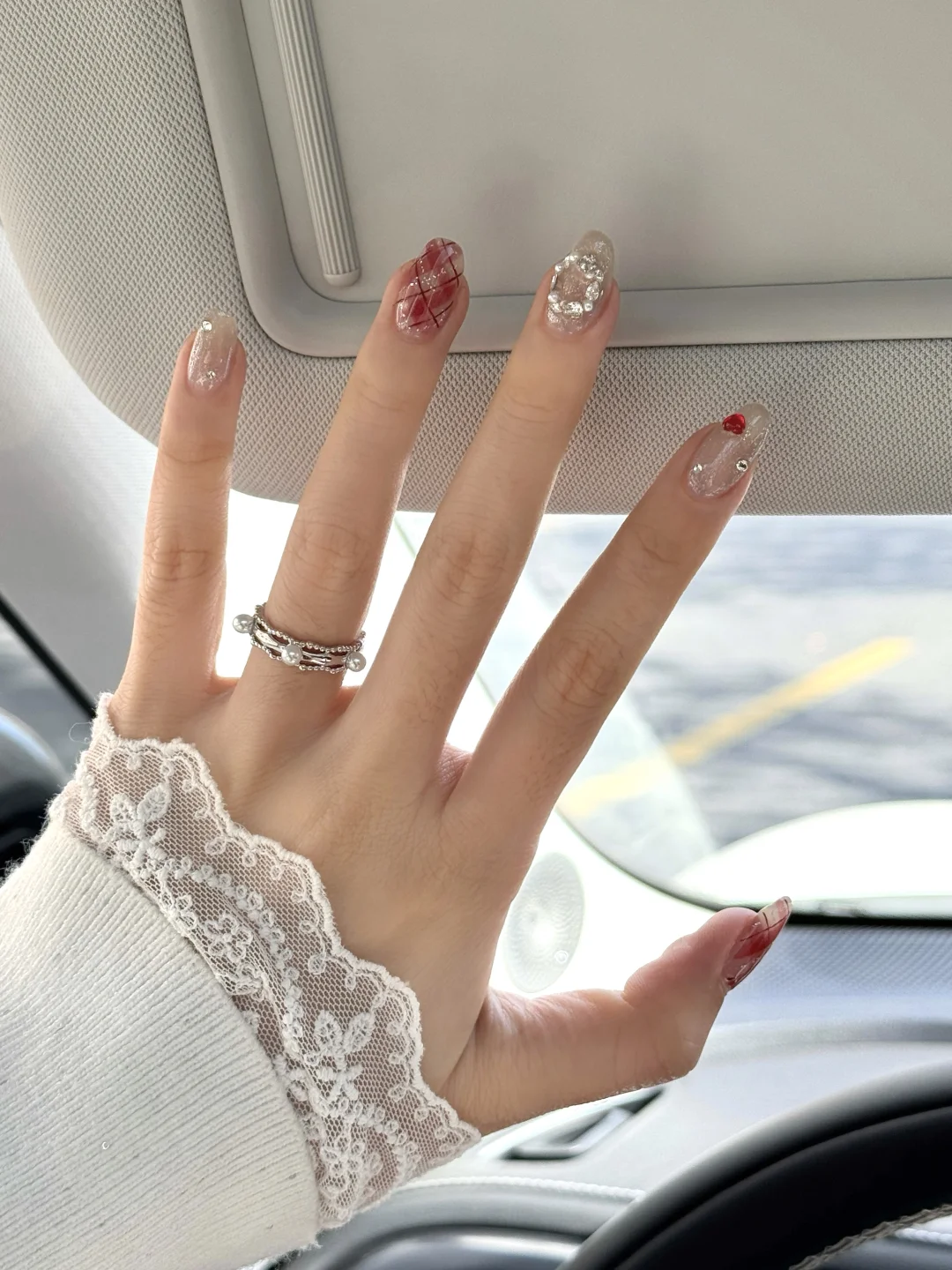 nail𐄢˳ ⸝⸝  🧣 Christmas Red Sparkling Nail Art, Winter Atmosphere
