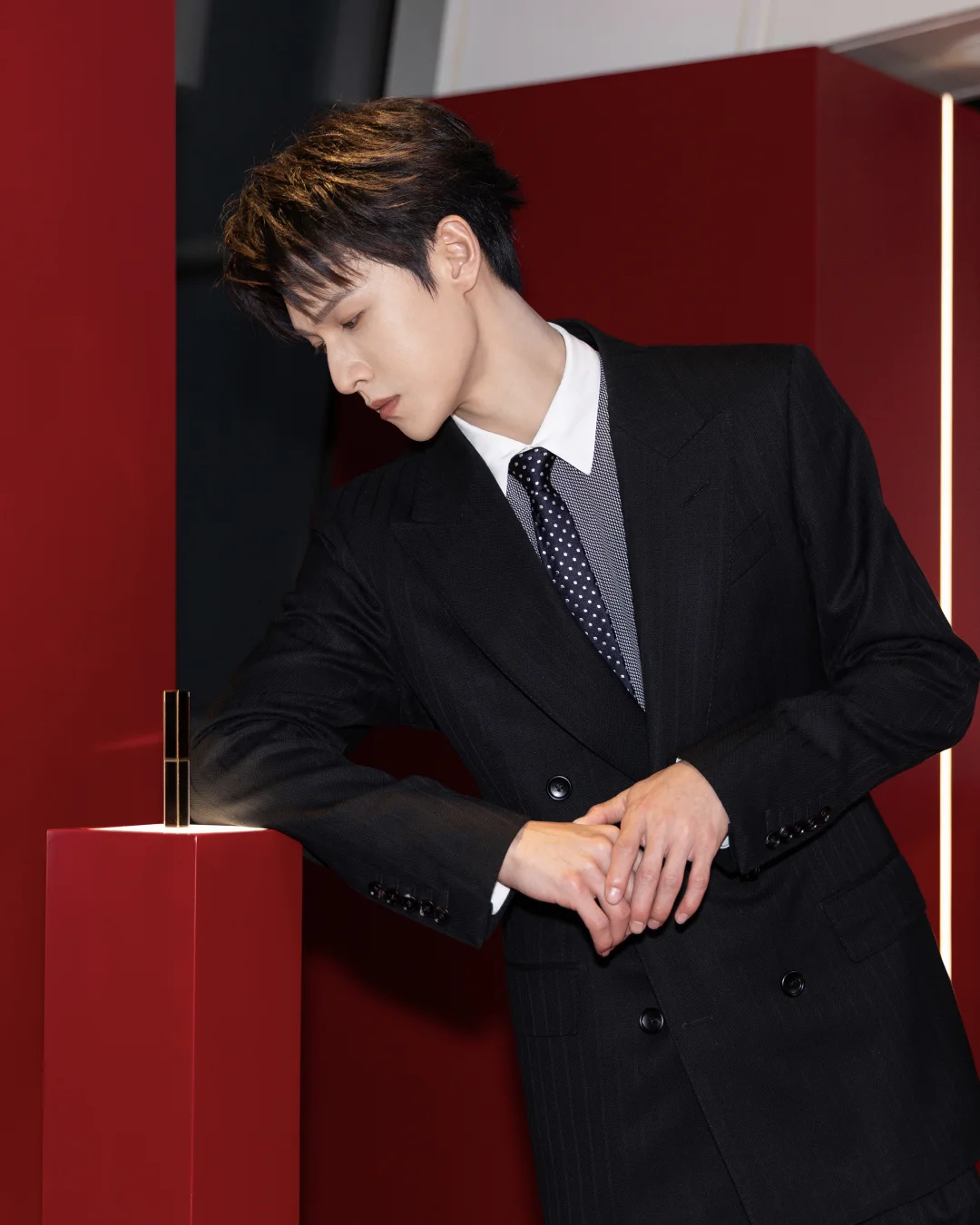 TOM FORD's stunning night | Li Yunrui interprets a calm style