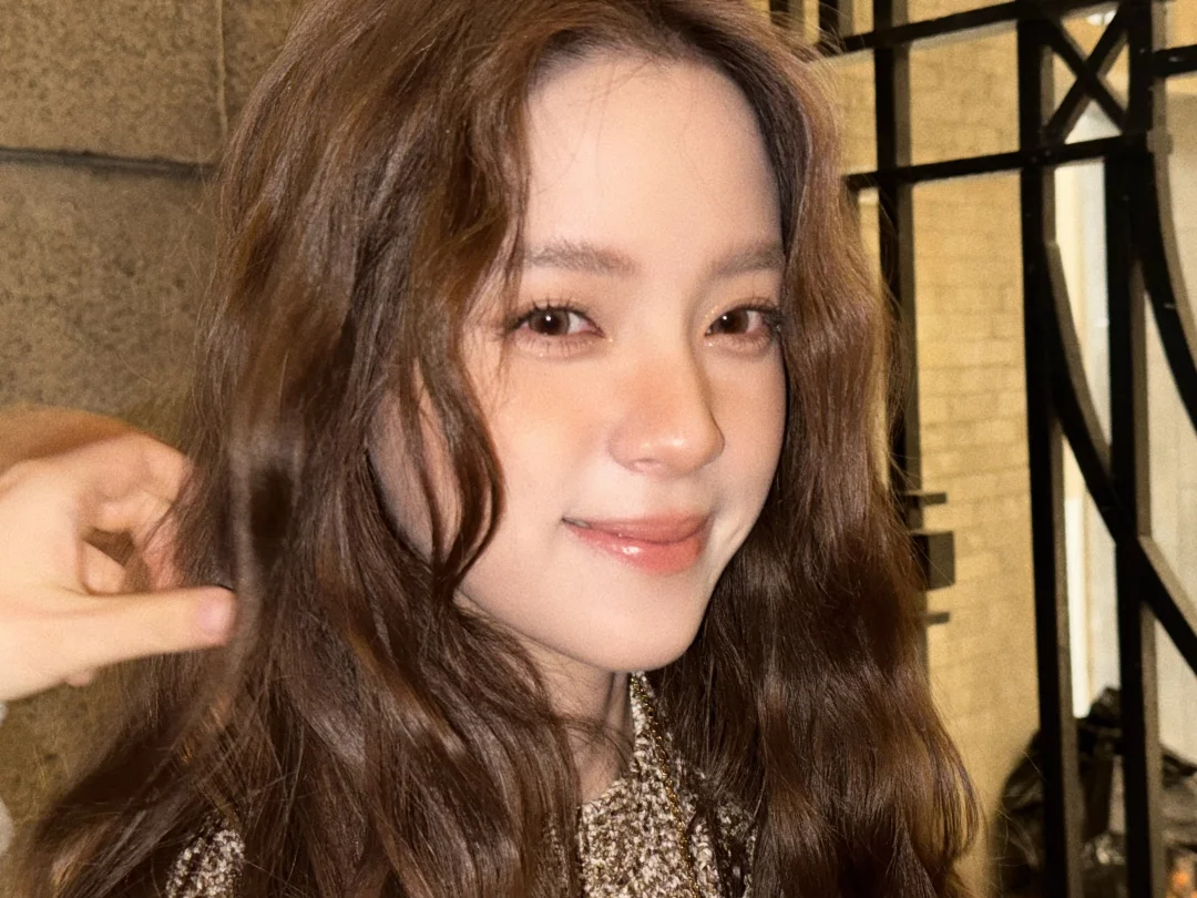 The winter sun makeup I applied to Ouyang Nana: sparks: