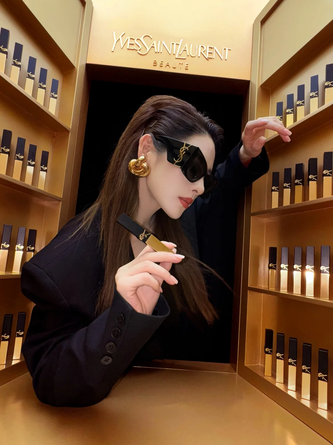 Breaking into YSL's small vault