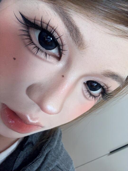 Eye Bubble Original Camera Makeup (with Tutorial)