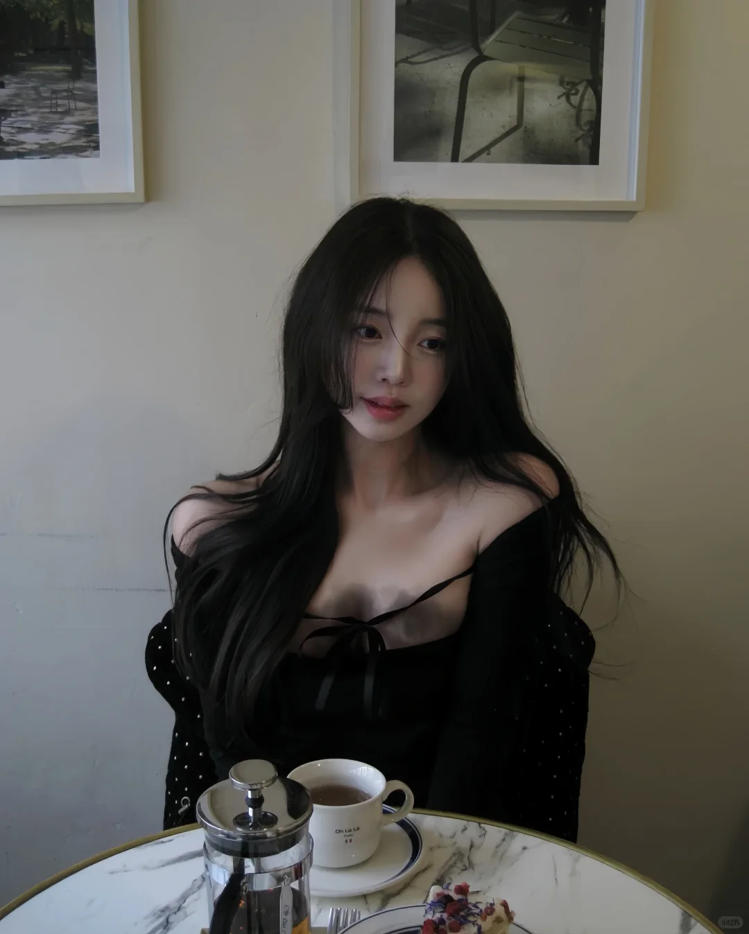 Having nurtured qi and blood with a Korean woman for 3 years, her natural beauty has reached the next level
