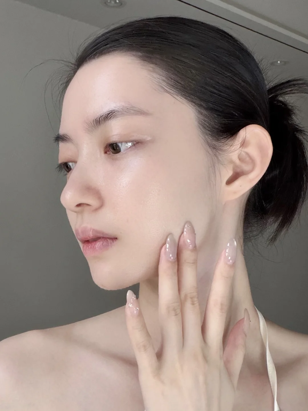 Turning white is actually a convenient thing