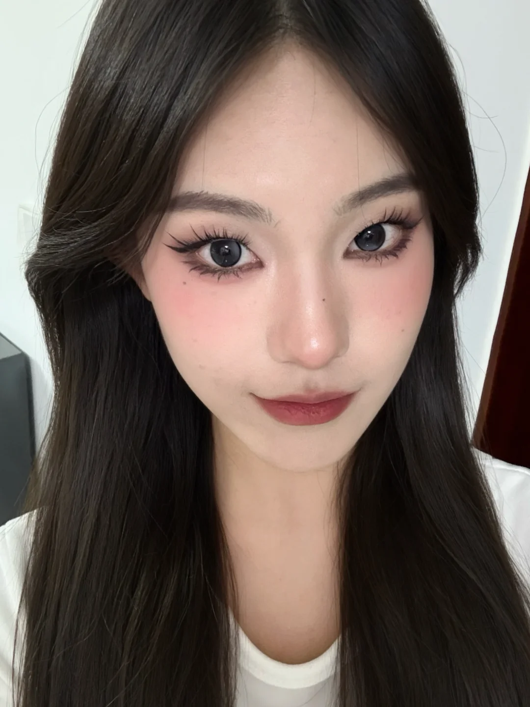 Our single eyelids are so authoritative
