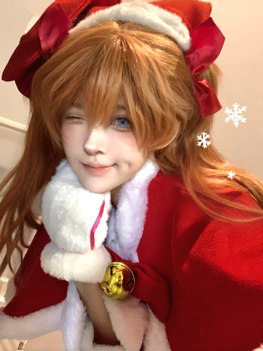Merry Christmas! (including sharing of eye makeup)