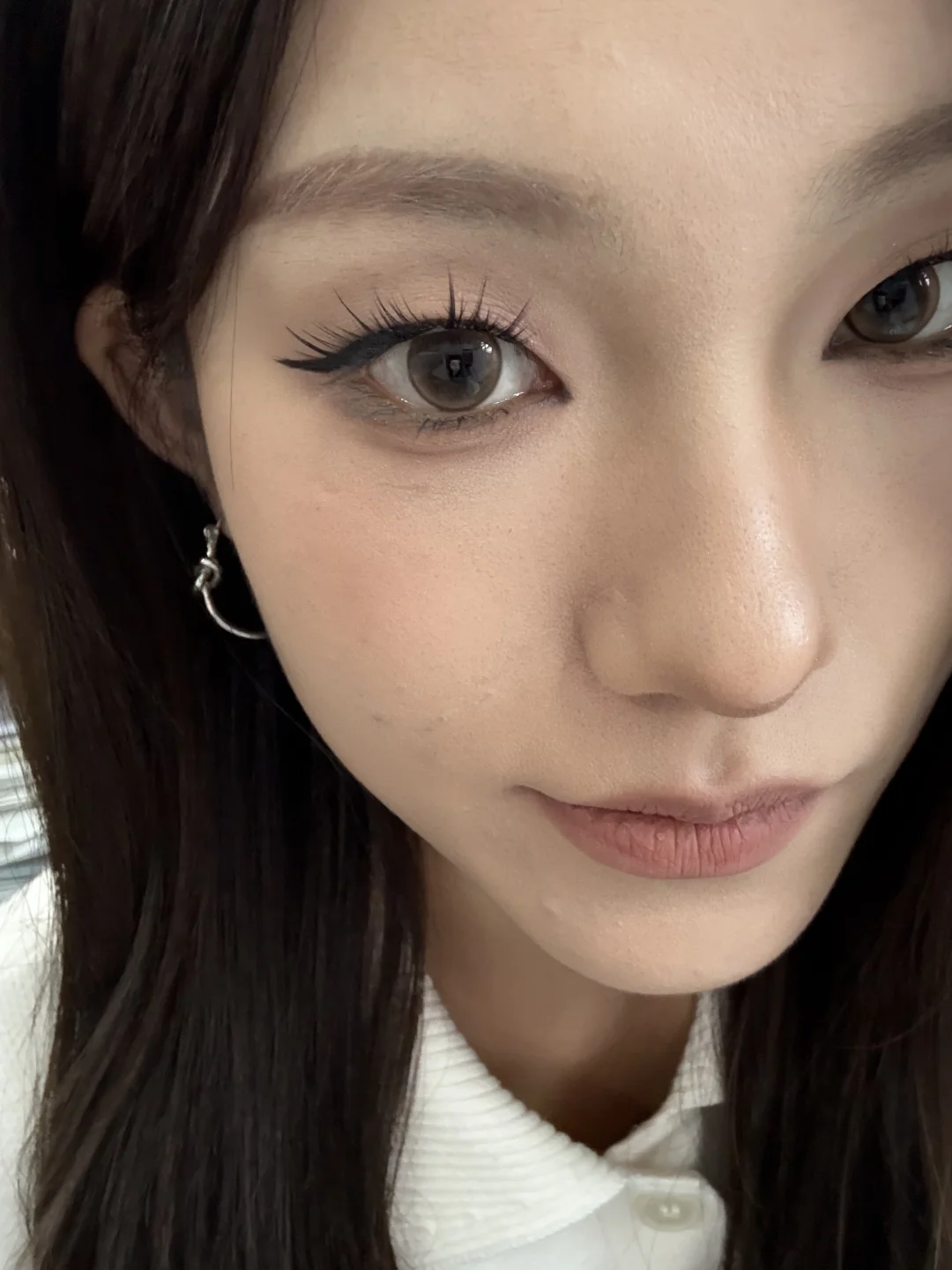 Suddenly got a single eyelid