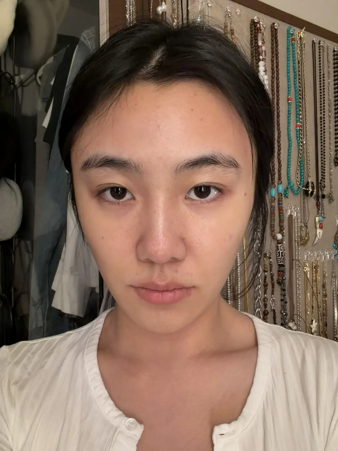 Left sliding makeup