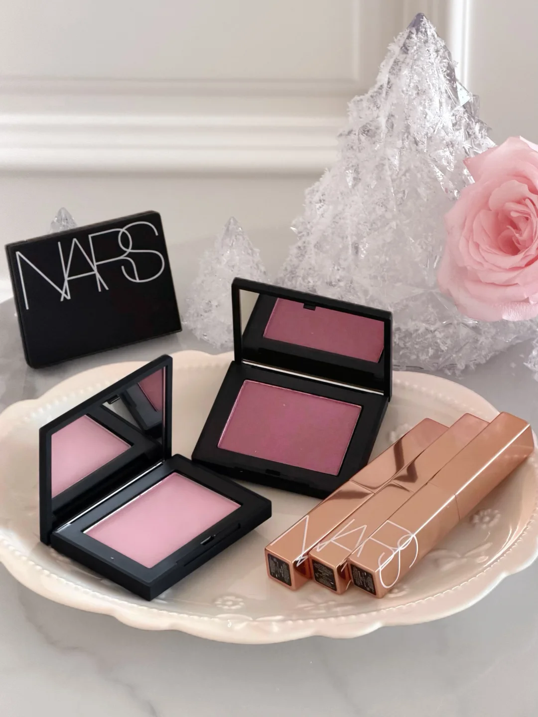Pure coldness! NARS is the god of winter dreamy atmosphere!