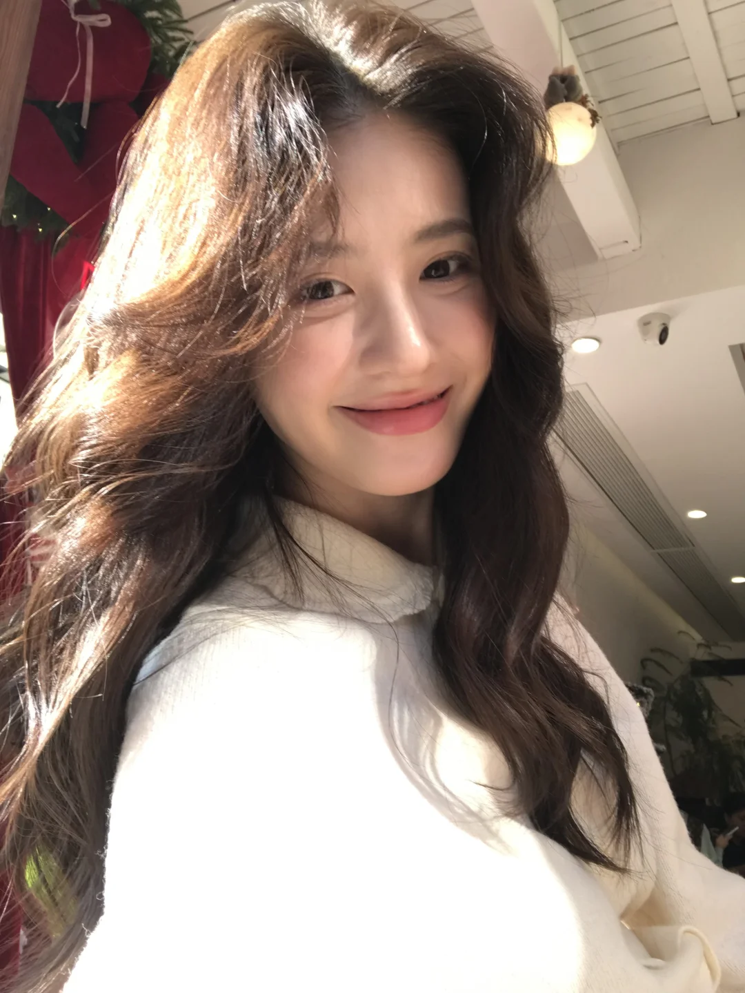 Autumn and Winter Clear Korean Makeup Essence: Ribbon: The Essential Makeup for Light skinned Women