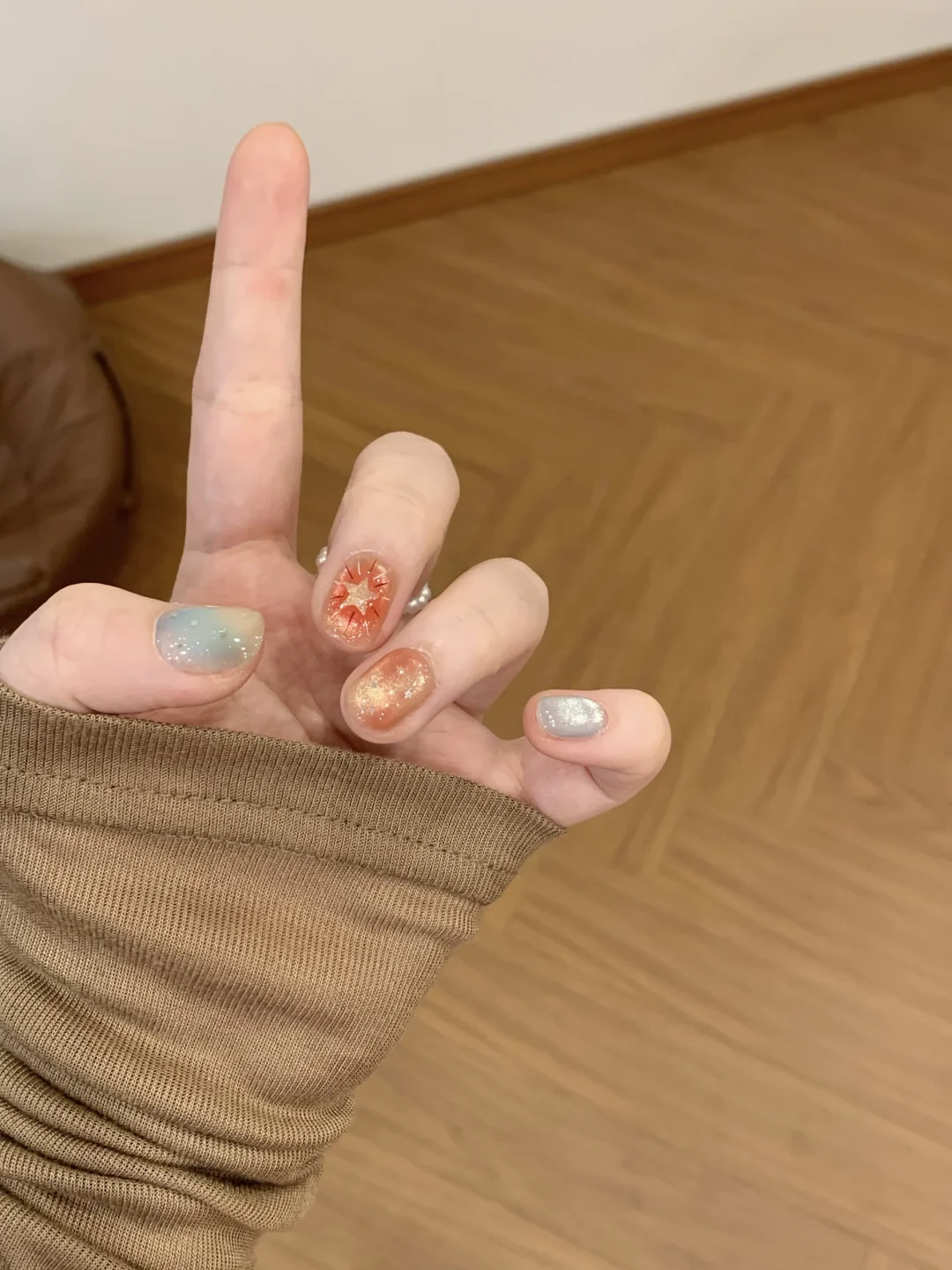 新美甲look~夏日海边落日配色小短甲