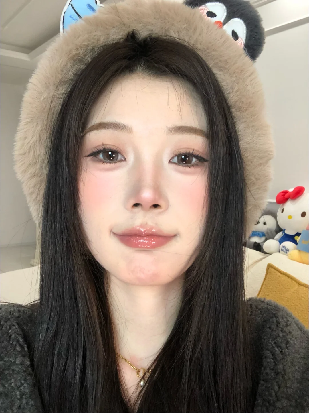 Diamond face, light makeup for life ➕ one