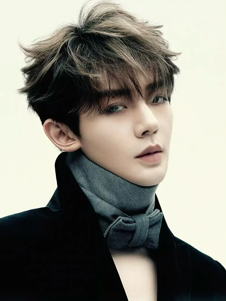 The Ge Te style smoked makeup for Deng Weihua